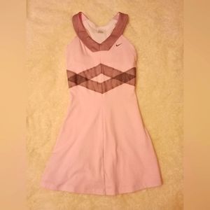 Nike tennis outfit. Never worn missing tags